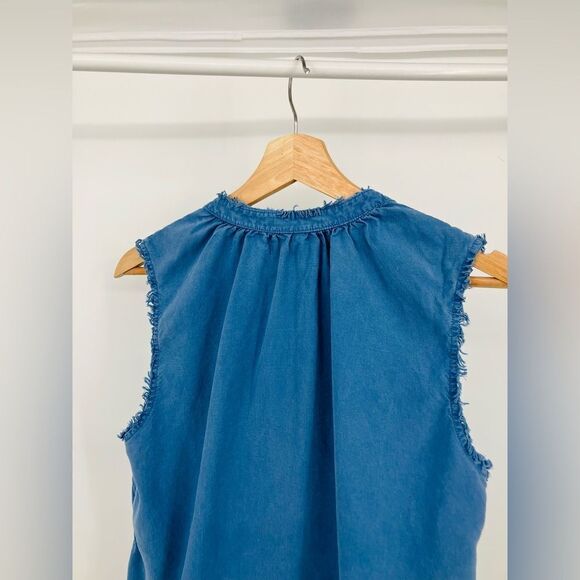 Cloth & Stone | Shirred Fray Tie Neck Sleeveless Top | medium - Picture 7 of 7